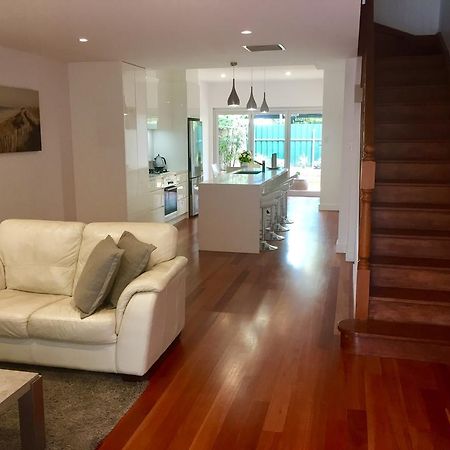 Chic Townhouse In North Adelaide Villa ภายนอก รูปภาพ